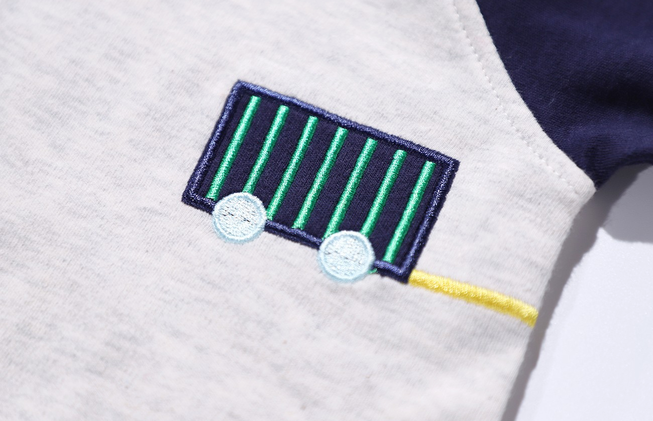 電商產(chǎn)品攝影之男童裝禮盒拍攝效果